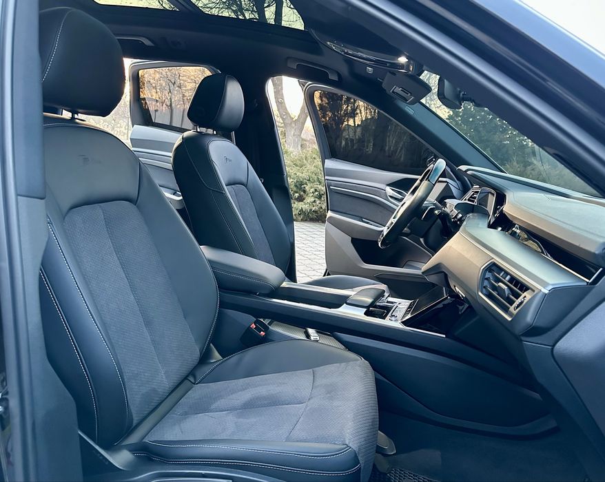 Audi E-tron 95kBt S-line 408л.с Quattro Европа Некрашена  Обмен