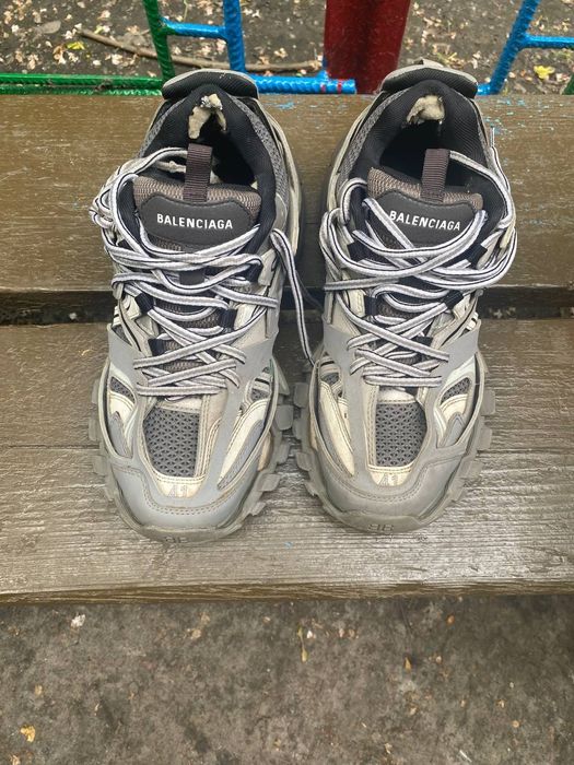Balenciaga track 1