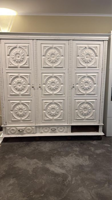 Armário Roupeiro Vintage