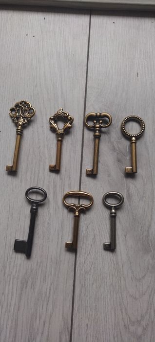 Stare zamki, klucze do kufra