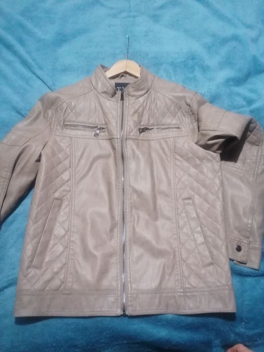 Casaca de homem beje