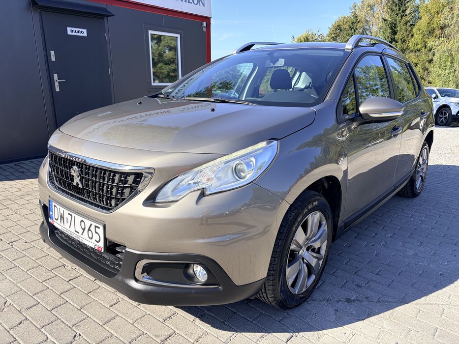 Peugeot 2008 Automat 1,2 Benzyna 110KM Allure Kpl. Opon zimowych_Niski przebieg!