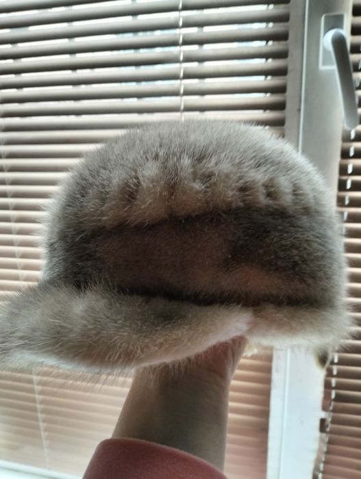 Норковая модная шапка