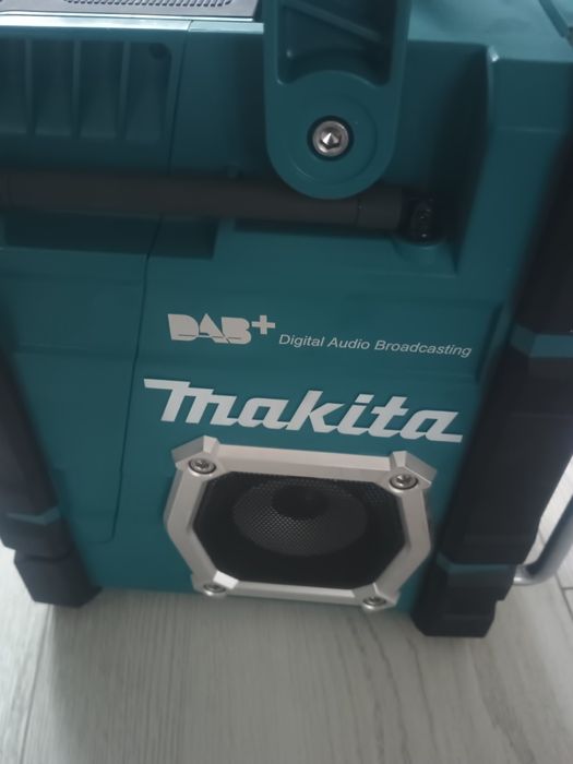 Radio Makita Dmr112