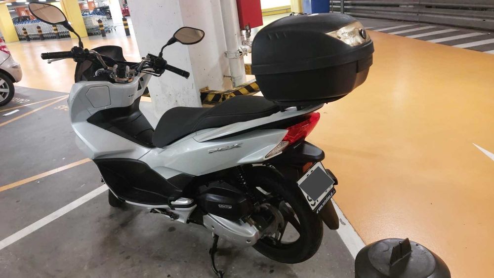 Honda PCX 125cc 2016 – Só 21km – Muito Estimada