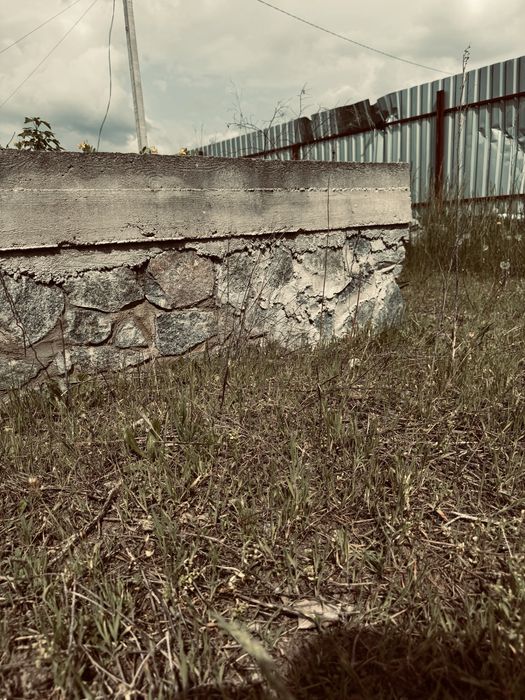 Продаж земельноі ділянки з розпочатим будівництвом