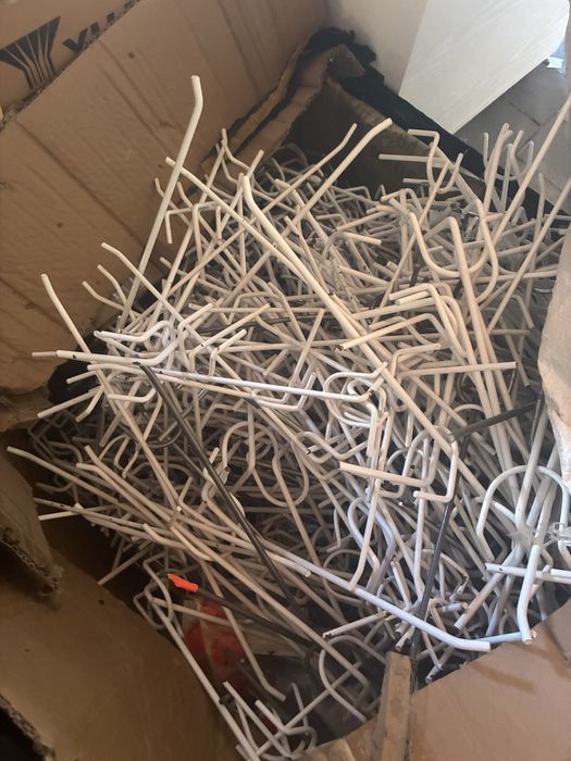 Haki zawieszki ekspozycyjne