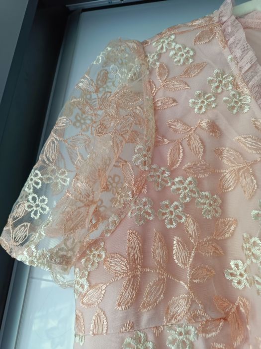 Sukienka maxi z siateczką pudrowy róż XXL