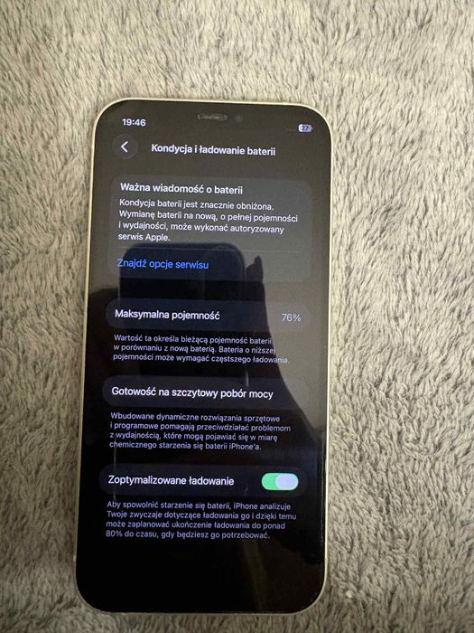 iPhone 12 w kolorze białym