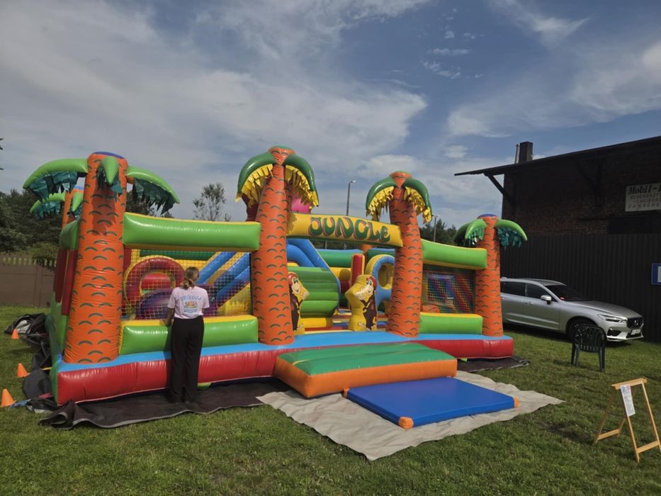 Dmuchańce Wynajem Zjeżdżalnia plac zabaw tor przeszkód