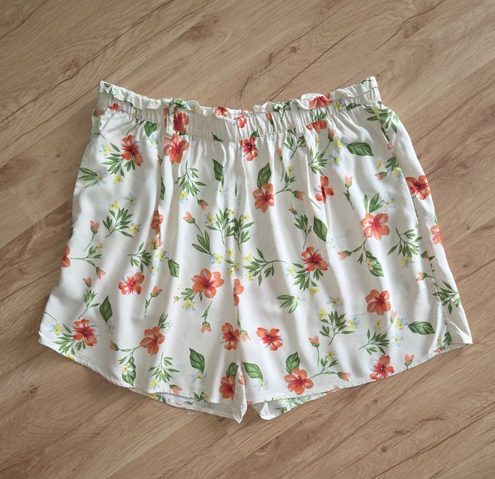 Spodenki F&F rozm.44