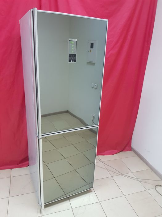 Хололильник LG Зеркало