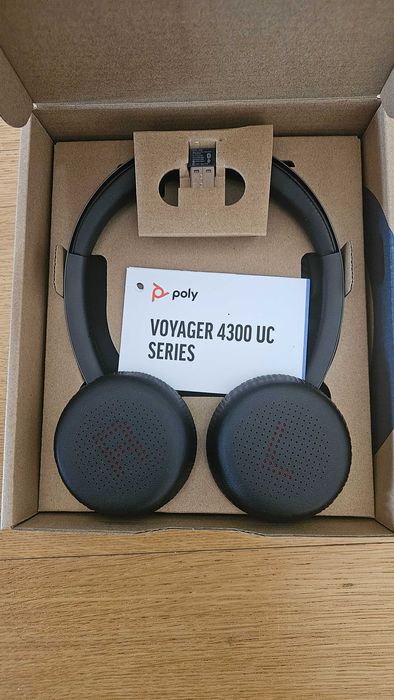 Słuchawki Poly Voyager 4320 UC