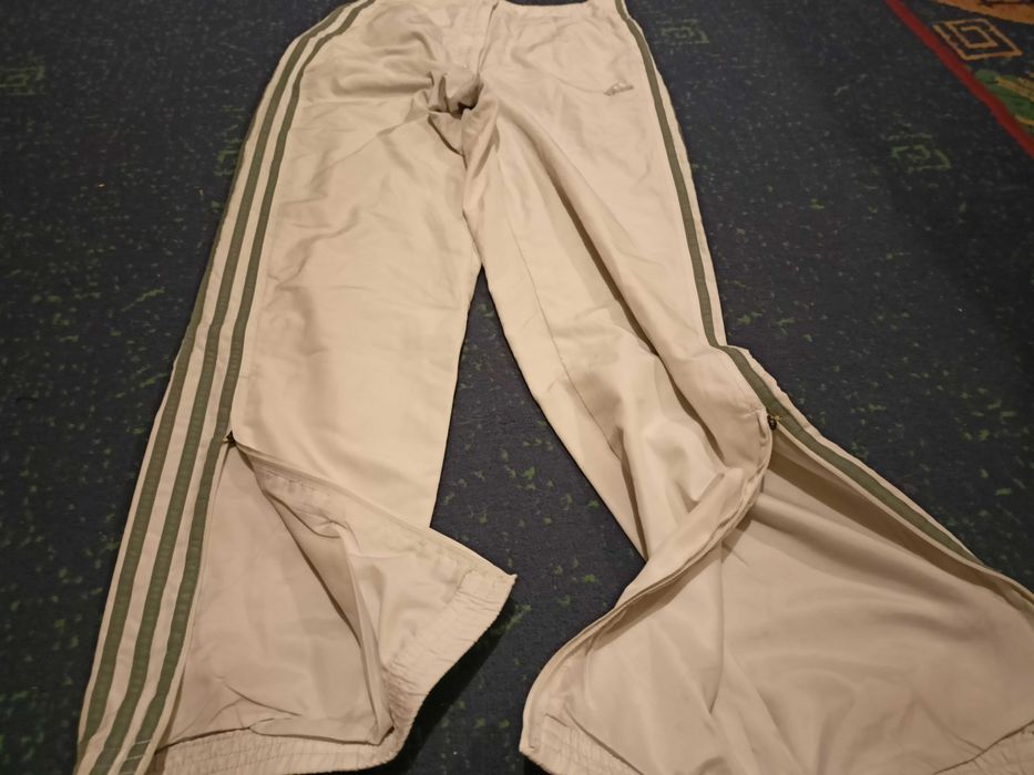 Spodnie adidas damskie koloru białego