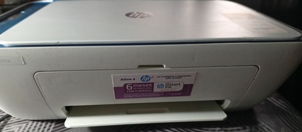 Vendo uma impressora HP Deskjet 2700