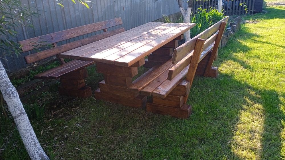 Садова мебель стіл,лавки.