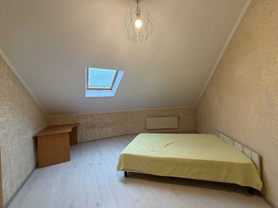 Продаж 4 кім квартири з ремонтом. Центр)