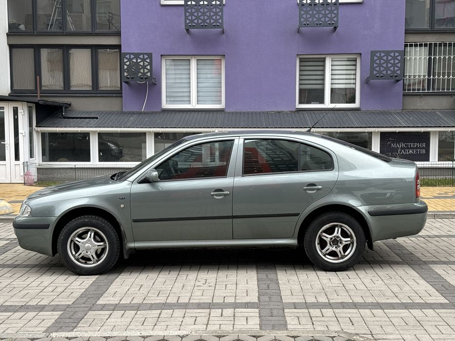 Продам Skoda octavia Tour