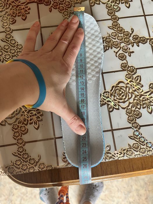 Кроссовки женские