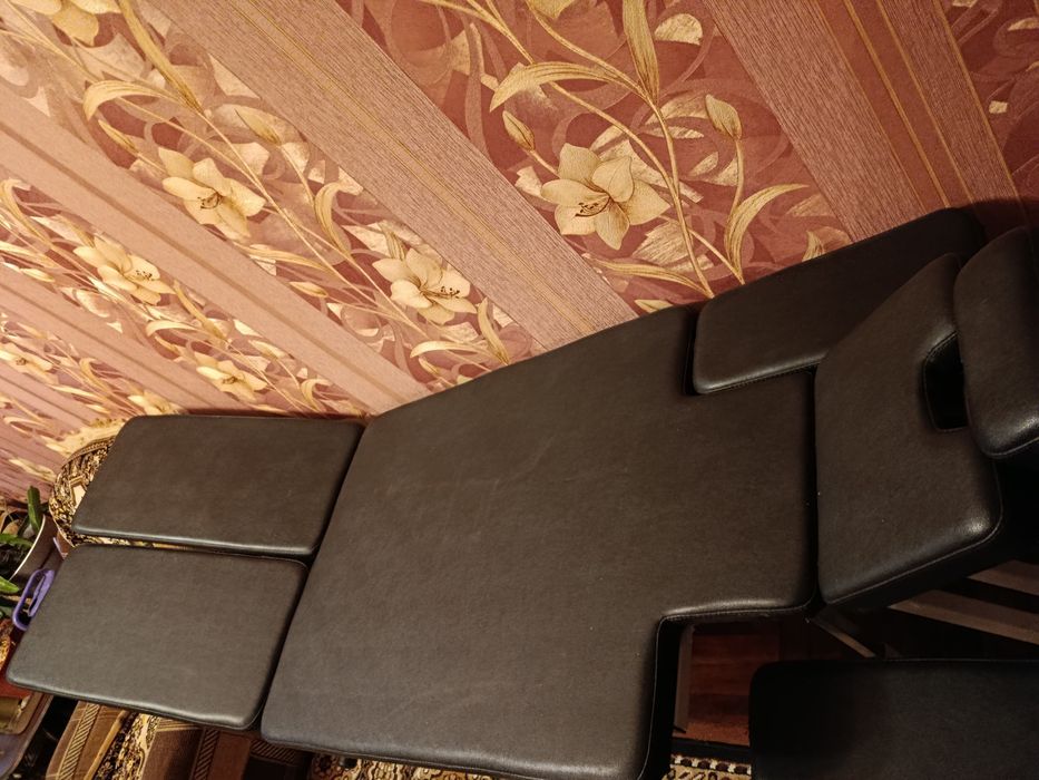 Кушетка для масажу, депіляції, педікюру Ціна договірна