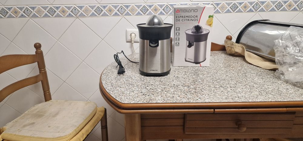 Espremedor de citrinos