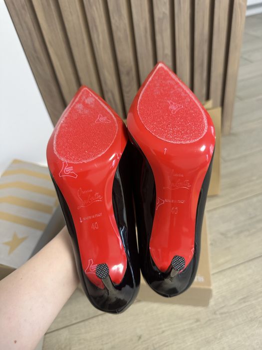 Нові лабутени, на стопу 25 см