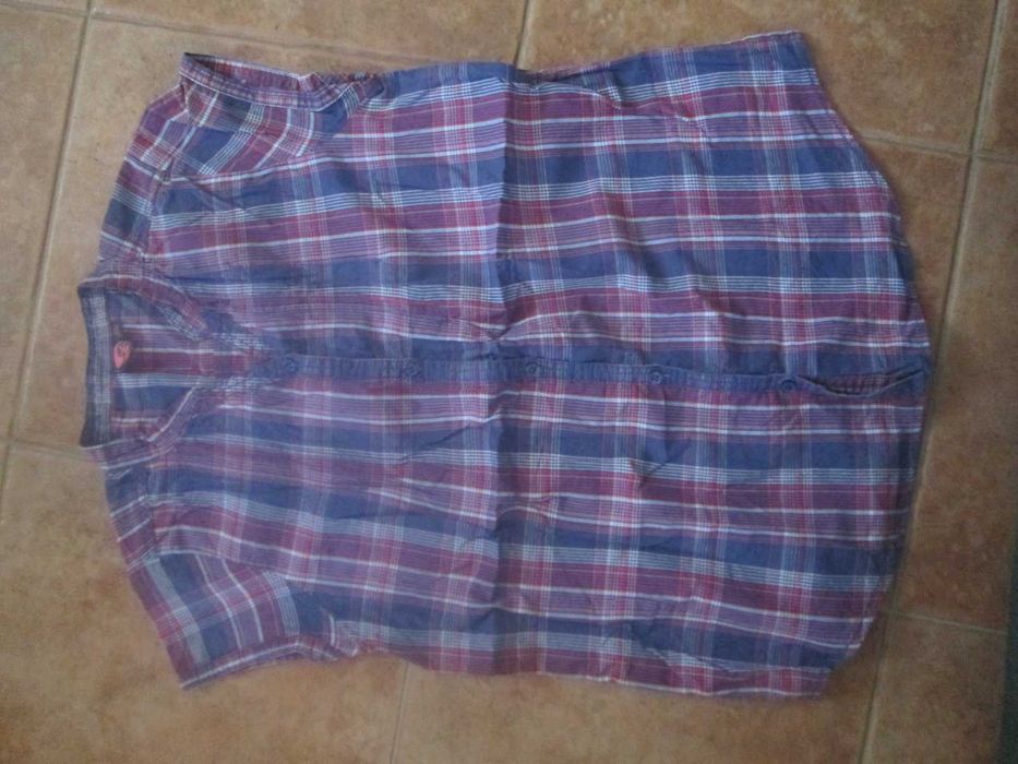 Mala ou saco e roupa tamanho S