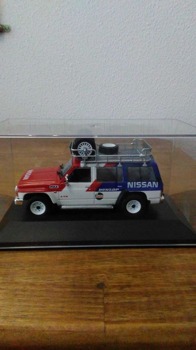 Miniatura de Jipe Nissan Patrol Long