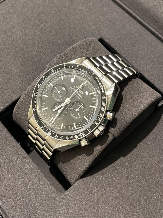 Omega Speedmaster Profissional 12/2025