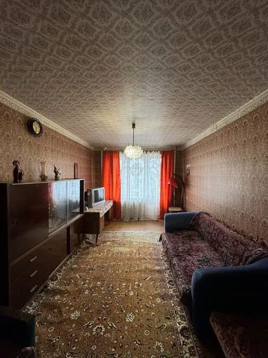 3К Китайская стена Победа-5 квартира Продам Героев 12
