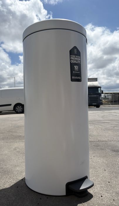 Caixote do lixo - Brabantia 30L - Cor branca