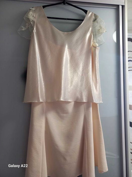 Жіночий костюм-трійка