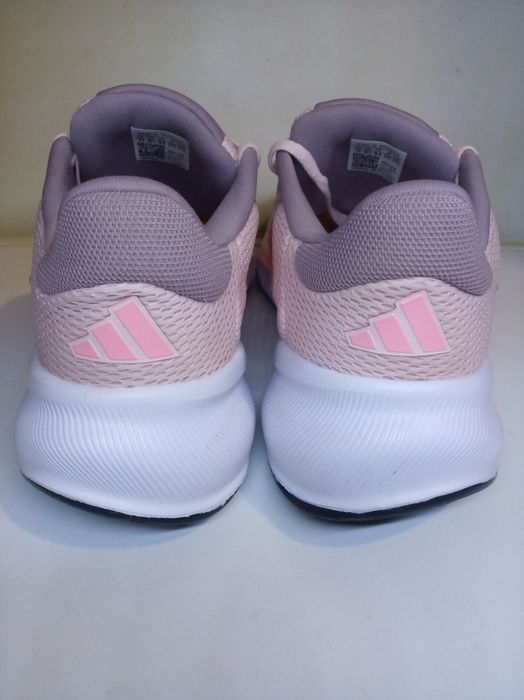 44 Adidas Response  кросівки