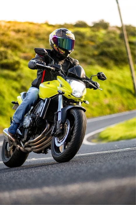 Vendo ou Troco Honda Hornet 600