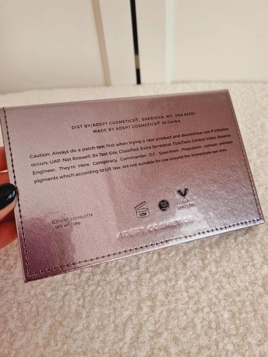 Adept Cosmetics Element 115 Eyeshadow Palette paleta multichromy