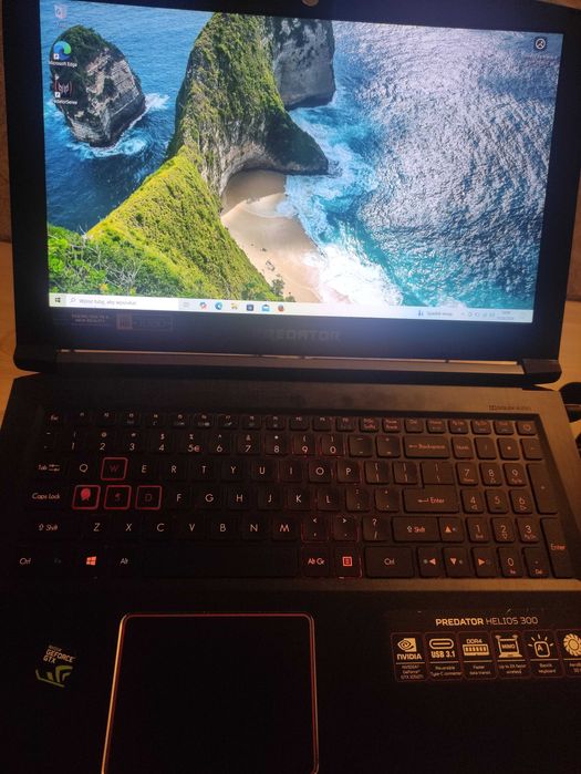 Laptop ACER Predator Helios 300 i7-7700HQ 1050Ti 32GB