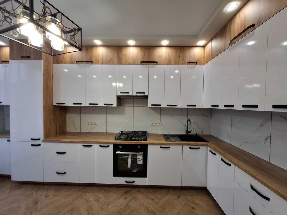 Оренда 2 кімнатної квартири у новобудові вул. Тролейбусна. Перша здача