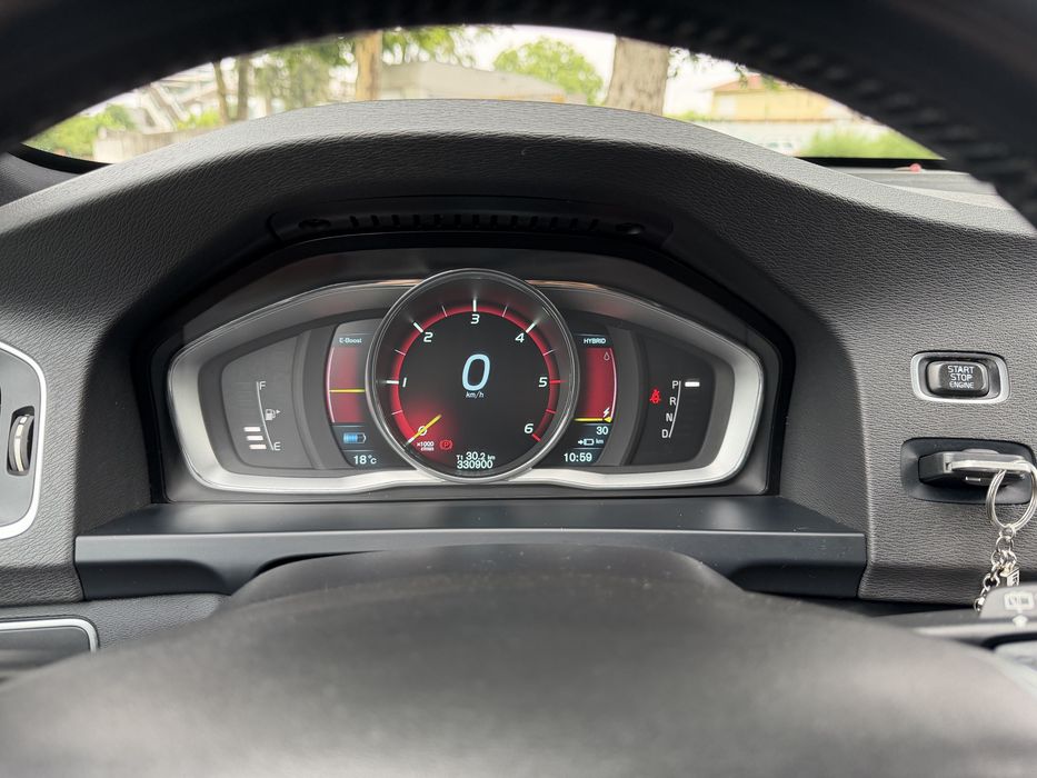 Volvo V60 D6 Full Extras