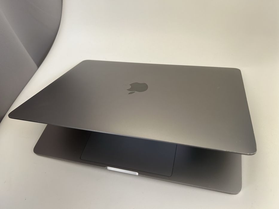 Apple MacBook Pro A1989 i5 16GB 512SSD BEZ BLOKAD TouchBar