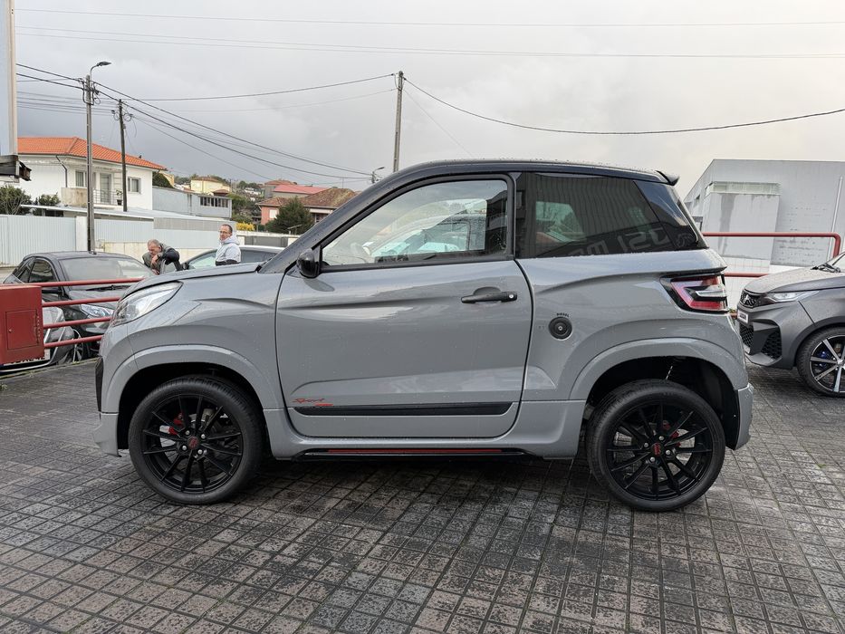 Ligier JS60 dci microcarro