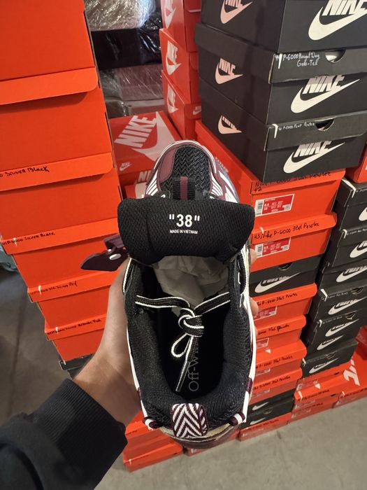Off-White Be Right Back Burgundy