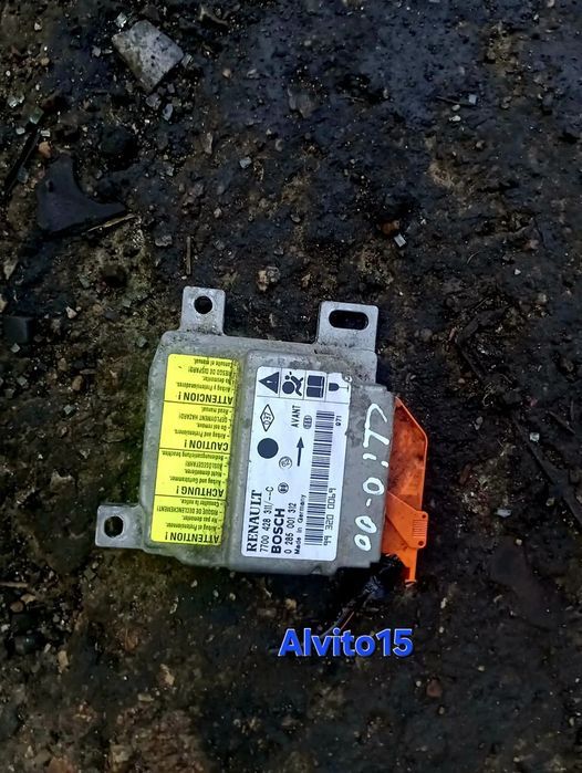 Centralina  airbag Renault Clio ll  ref:0285001312-7700428311 c