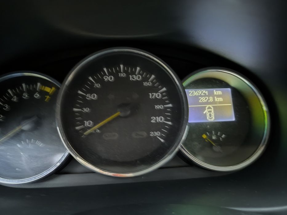 Sprzedam Renault Fluence 1.6 benzyna + gaz