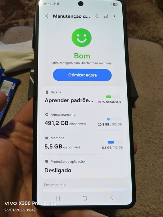 Vendo Samsung Z flip 7 512gb novo na caixa com garantia .