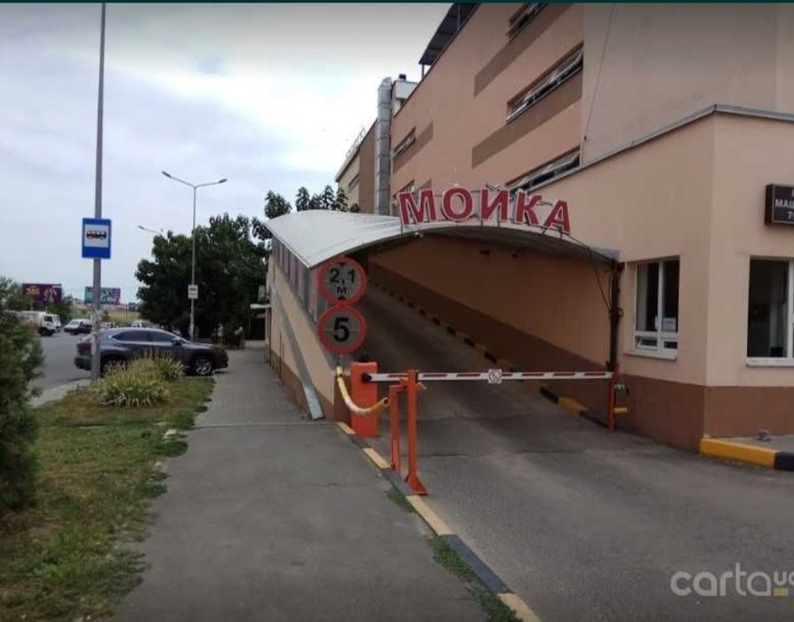 Паркоместо в крытом паркинге