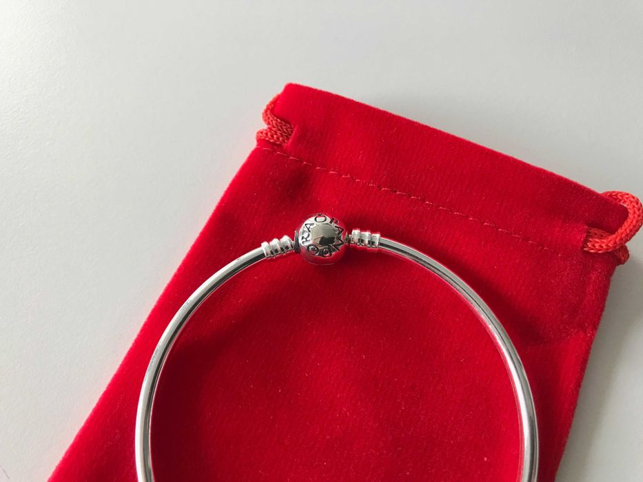 Pulseira Bangle Pandora em Prata de Lei S925 Nova