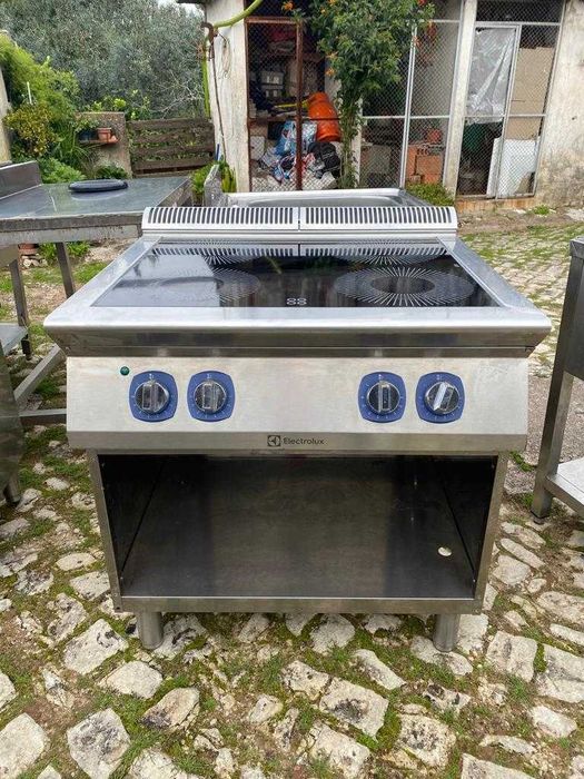 Fogão Elétrico Eletrolux de 4 Bocas (infravermelhos)