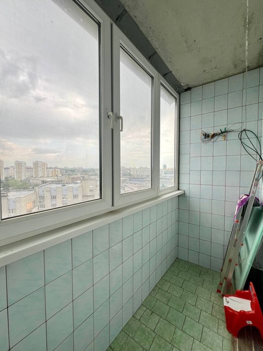 Продам 3 комнатную квартиру на Защитников Украины (87574)