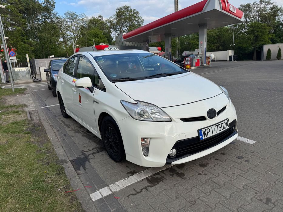 Toyota Prius 30 Polift 2015