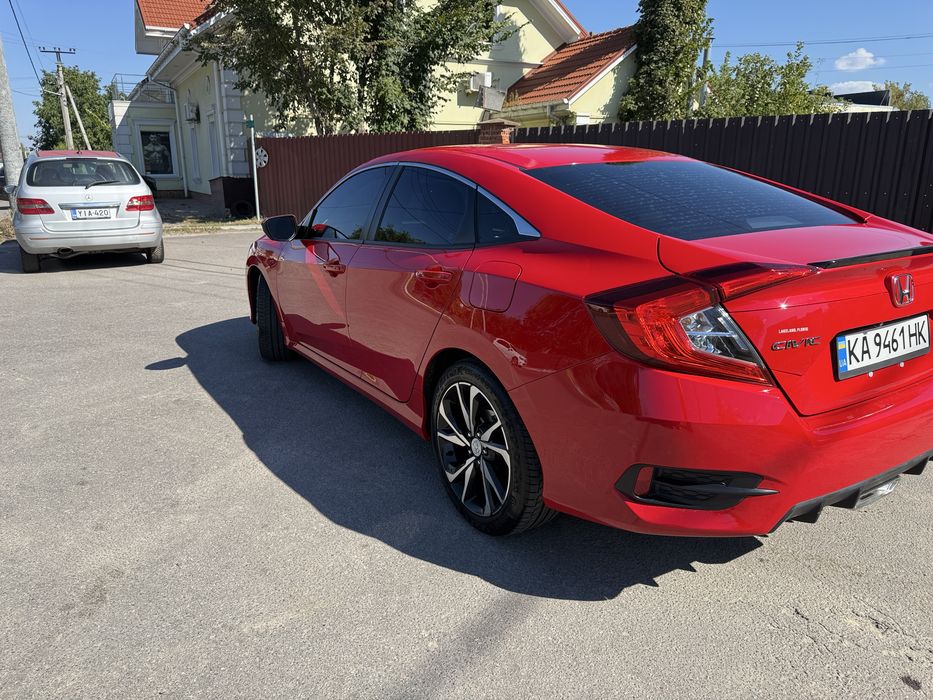 Продам Honda civic X